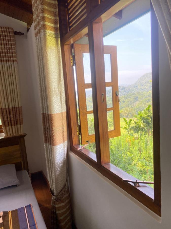 Bed and Breakfast Happy Feet Diyaluma Koslanda Zewnętrze zdjęcie