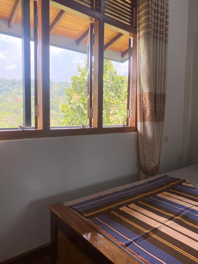 Bed and Breakfast Happy Feet Diyaluma Koslanda Zewnętrze zdjęcie